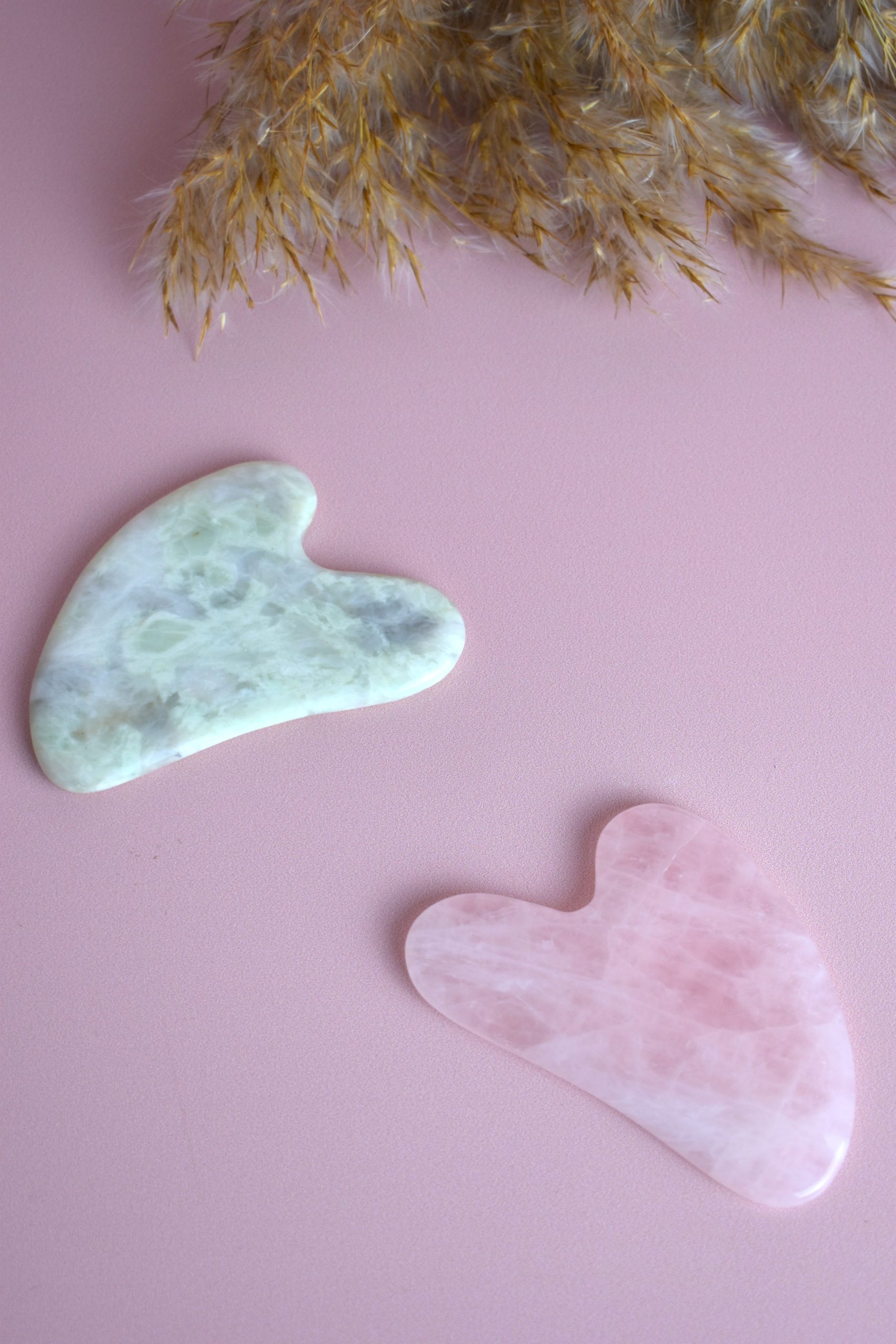 rouleau et gua sha yoga du visage