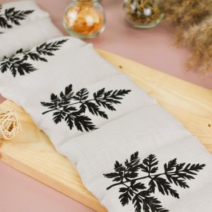 bouillotte sèche pour les cervicales feuille de carotte sauvage