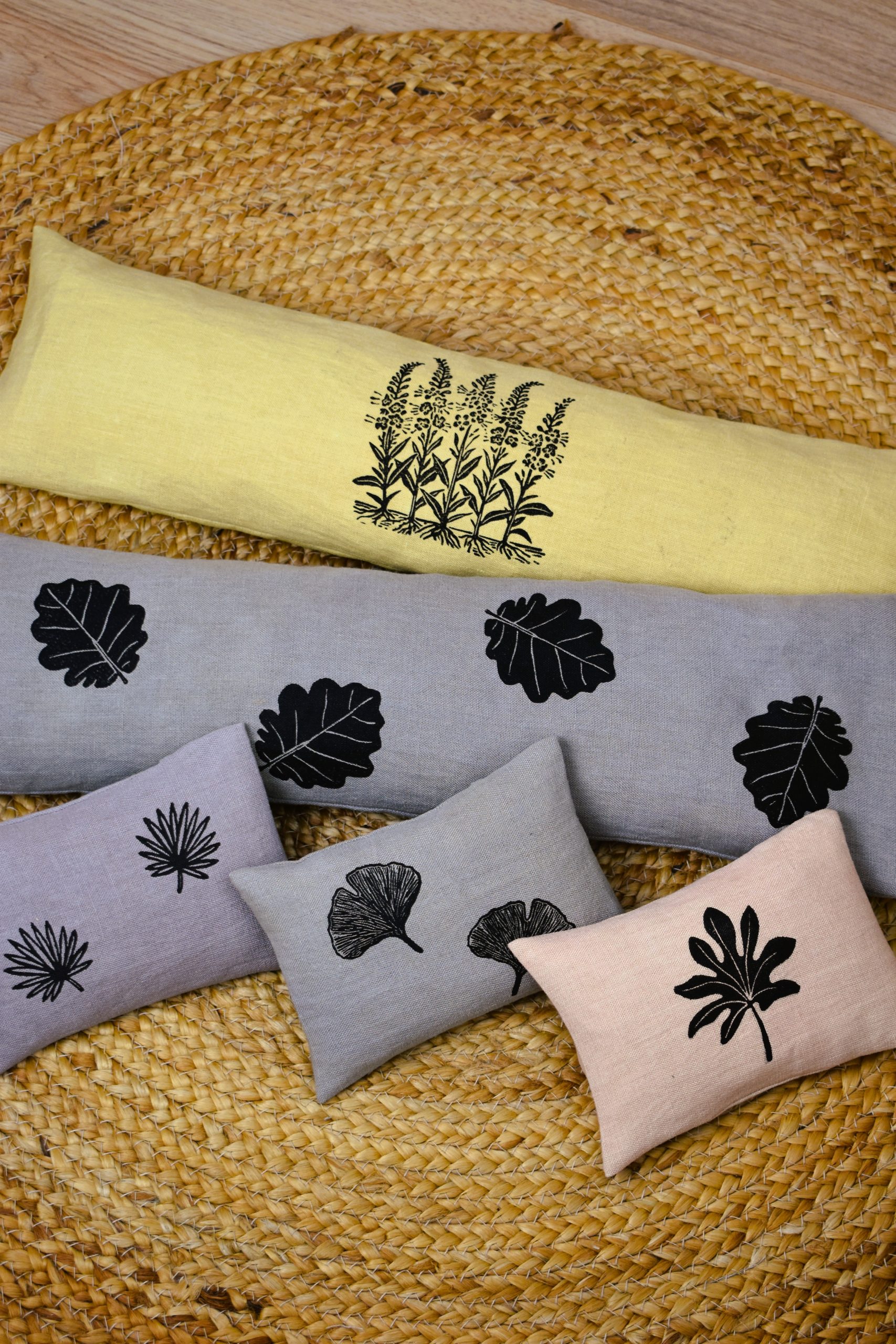 coussin yoga meditation relaxation confort genoux